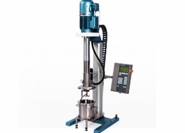 真空分散設(shè)備圖片