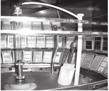 轉(zhuǎn)鼓式試驗(yàn)箱收集水的裝置