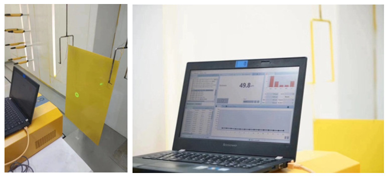 使用涂魔師在線測厚儀非接觸無損測量噴涂后未固化的樣品，即時得出干膜厚度