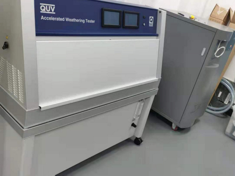 汽車(chē)涂層粉末涂料油漆紫外老化耐候試驗(yàn)機(jī)現(xiàn)場(chǎng)安裝圖1